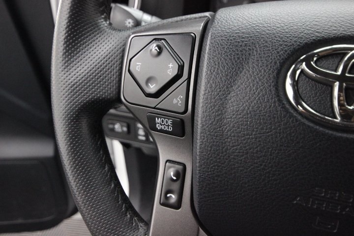 2017 Toyota Tacoma SR5 Sport TRD Pro photo 15