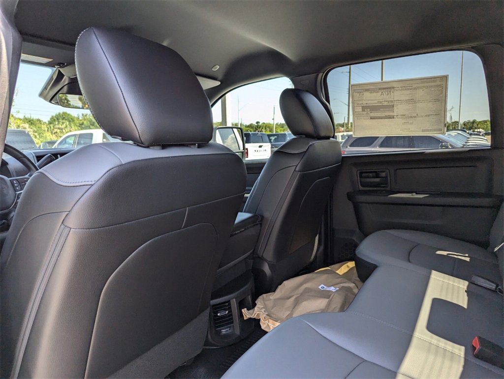 2025 Ram 3500 Tradesman photo 9