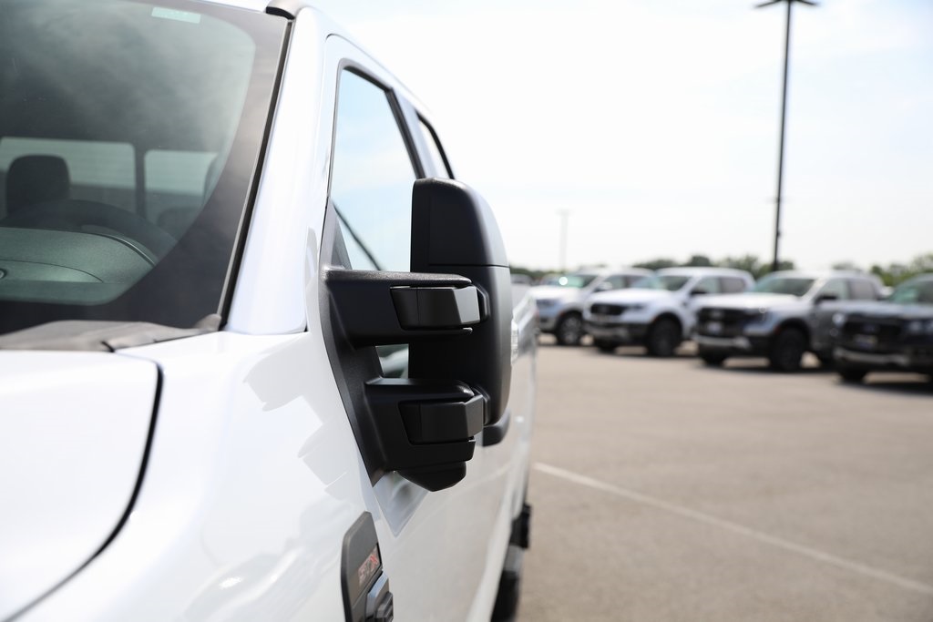 2025 Ford F-350 XL photo 4