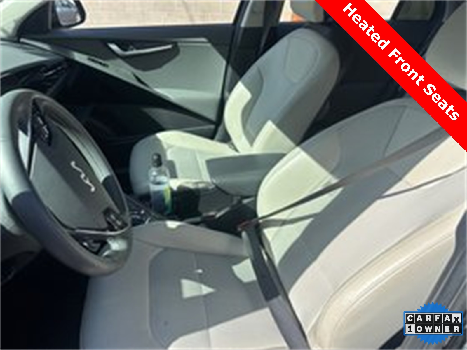 2023 Kia Niro EX photo 3