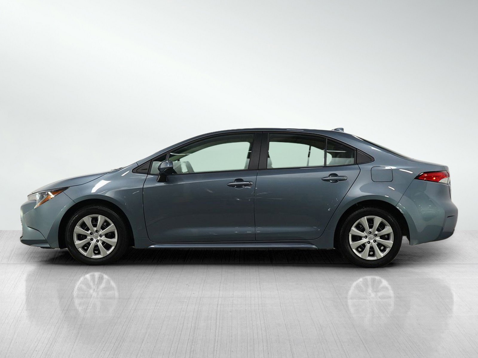 Used 2024 Toyota Corolla LE with VIN 5YFB4MDEXRP150792 for sale in Burnsville, Minnesota