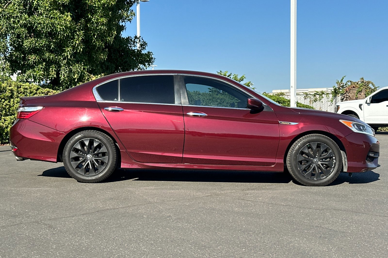 2017 Honda Accord Sport SE photo 2