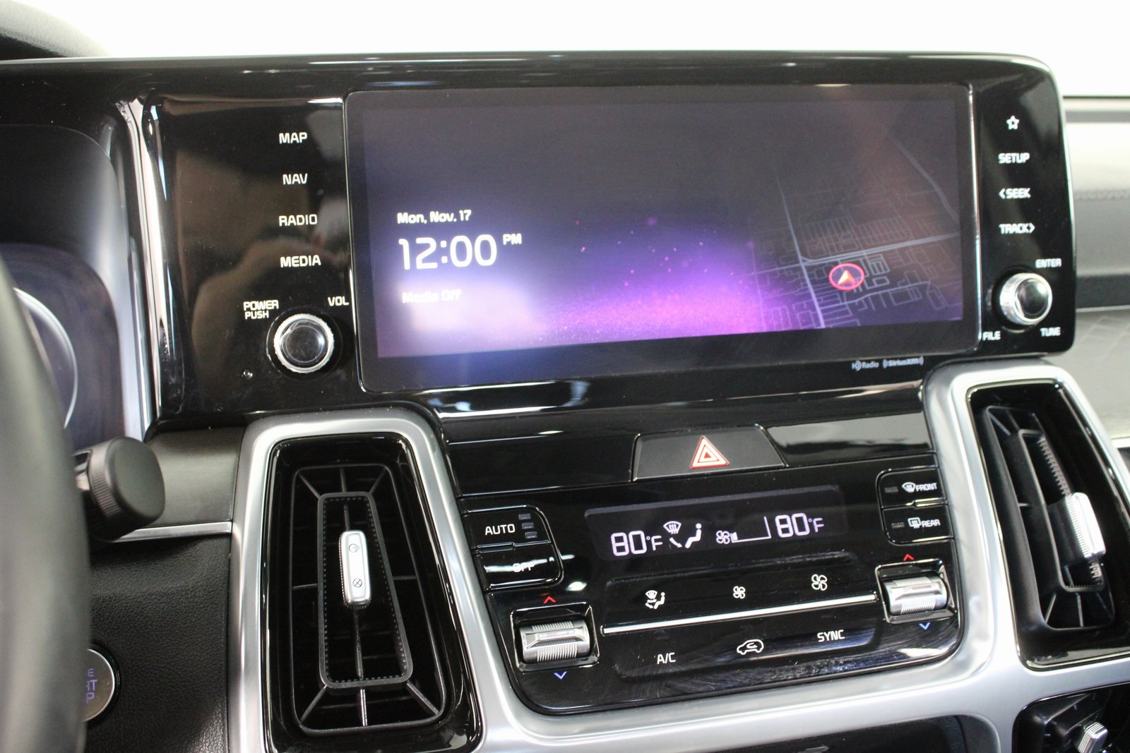 2023 Kia Sorento SX photo 4