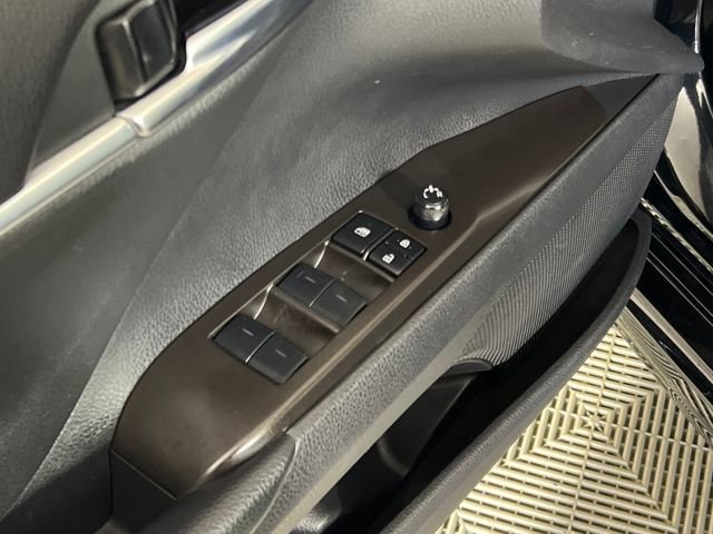 2024 Toyota Camry SE photo 8
