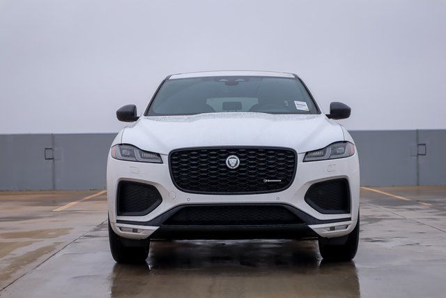 2025 Jaguar F-PACE P250 R-Dynamic S photo 2