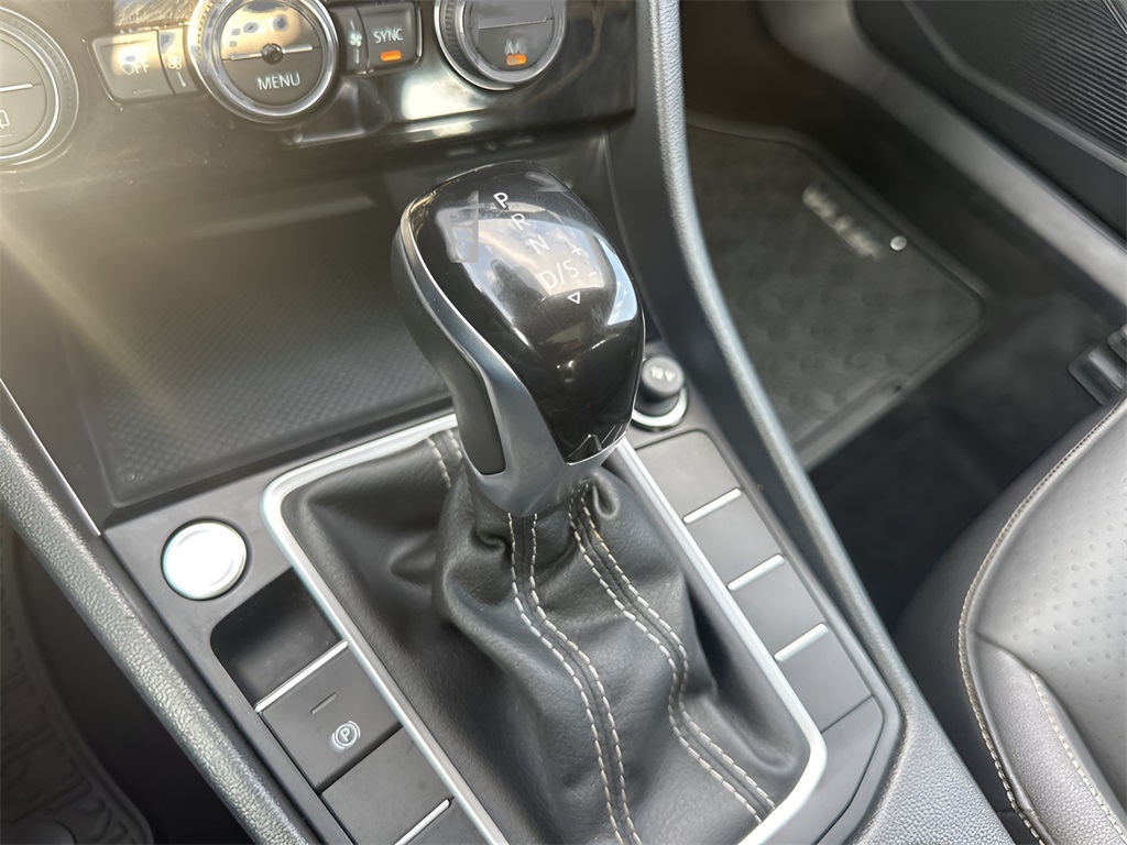 2024 Volkswagen Jetta 1.5T SE photo 14
