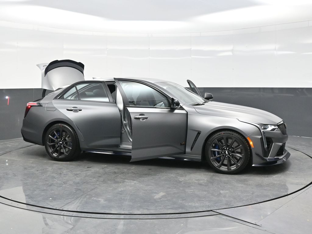 2025 Cadillac CT4 Blackwing photo 39