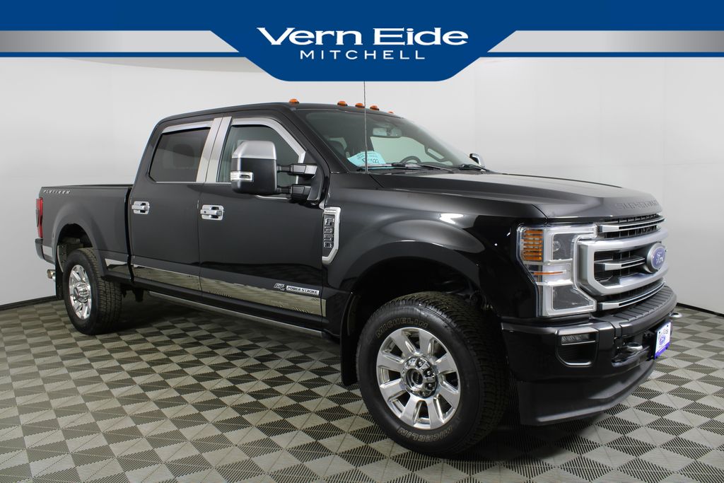 2022 Ford F-350 Super Duty Platinum's photo
