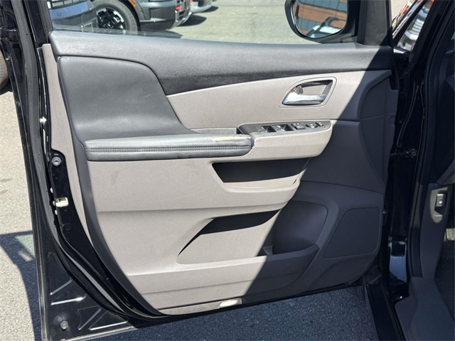 2015 Honda Odyssey EX-L photo 27