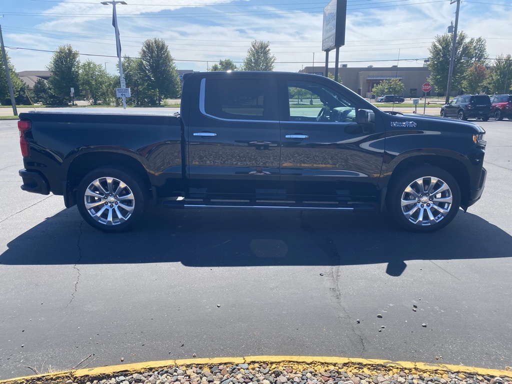 Used 2019 Chevrolet Silverado 1500 High Country with VIN 1GCUYHEL7KZ180412 for sale in White Bear Lake, Minnesota