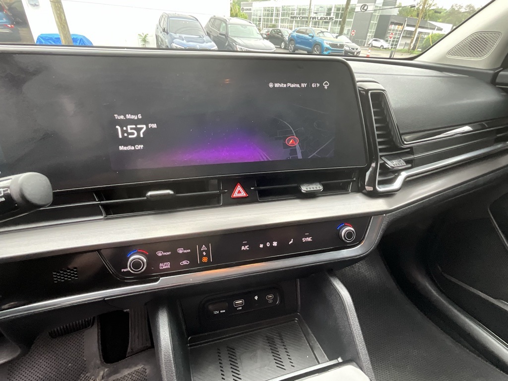 2025 Kia Sportage EX photo 18