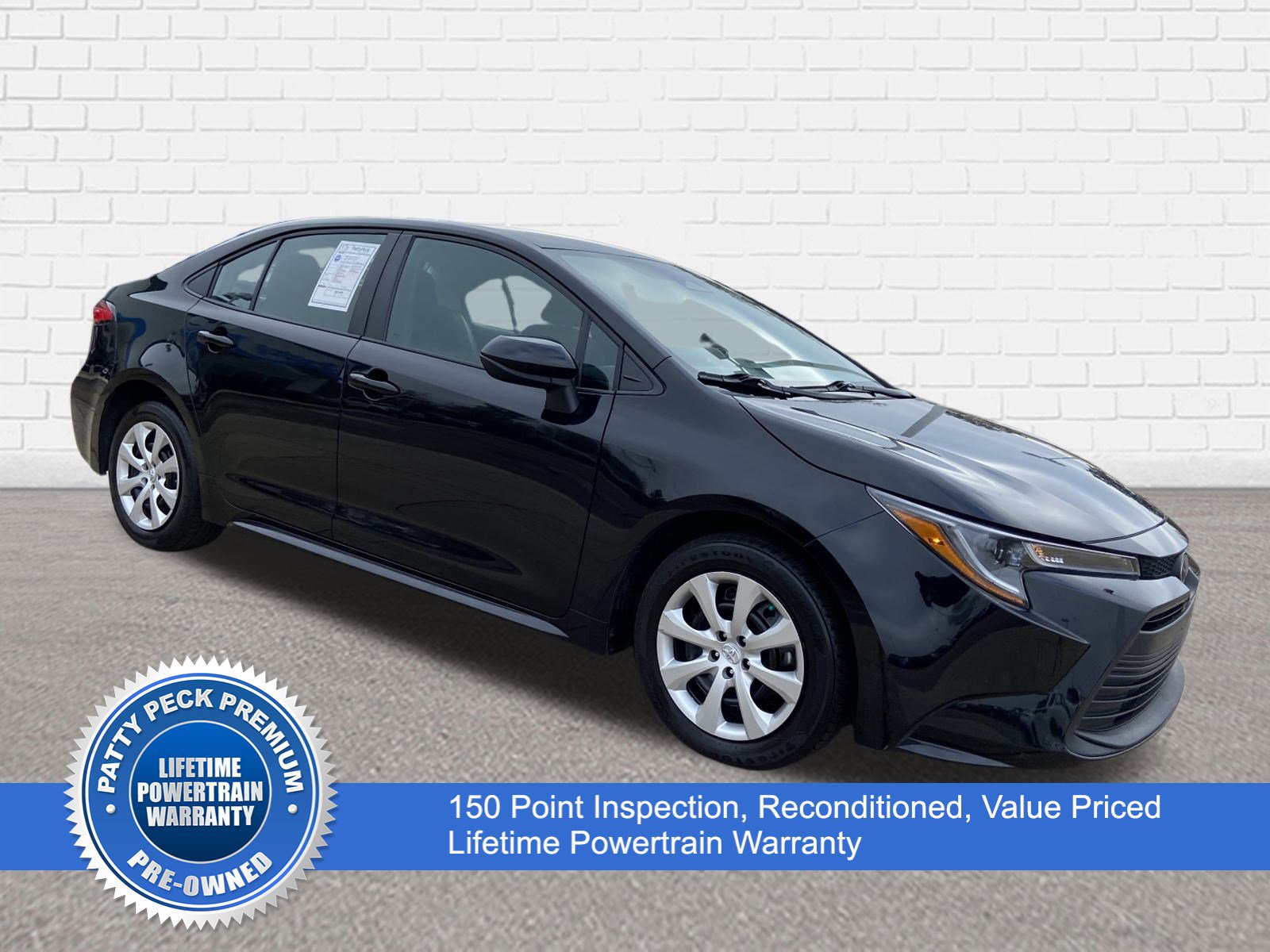 2024 Toyota Corolla LE's photo