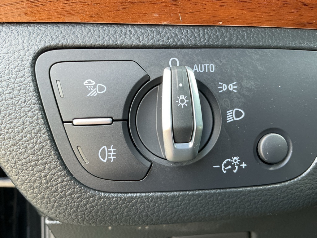2022 Audi Q5 S line Premium Plus photo 13