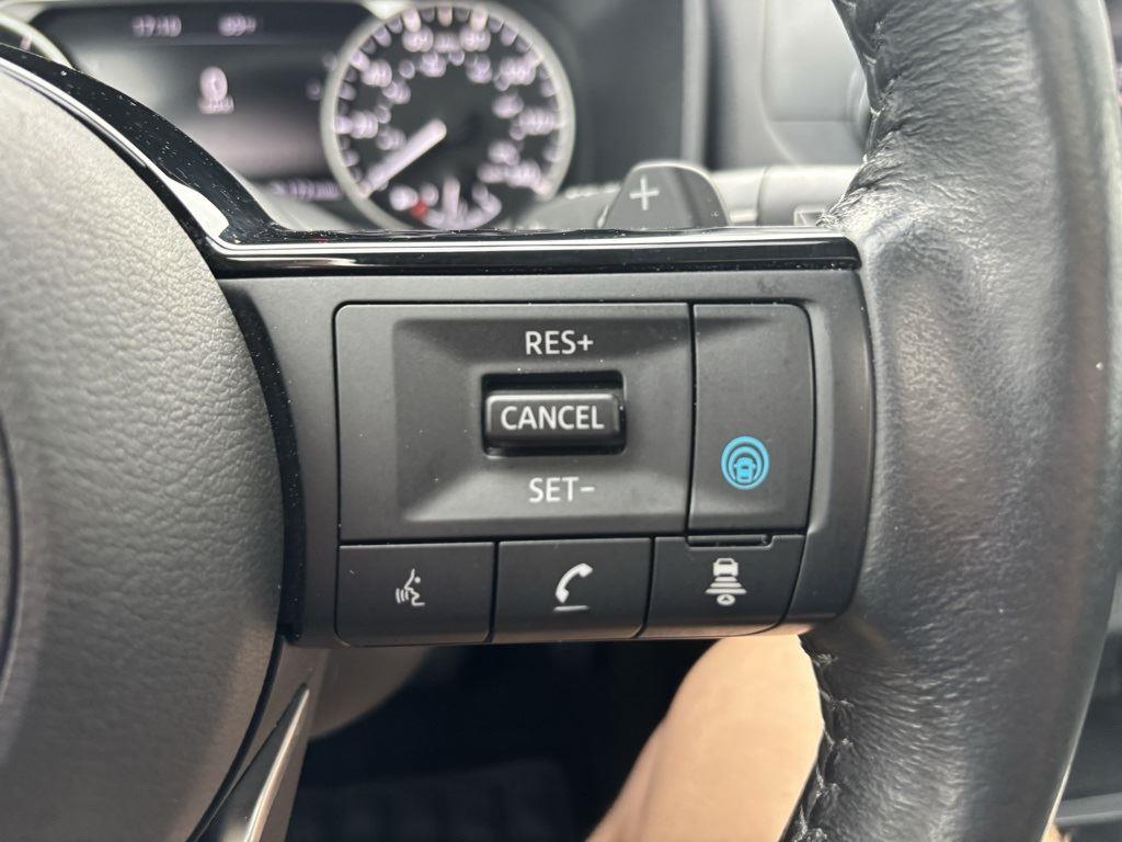 2022 Nissan Rogue SV photo 18