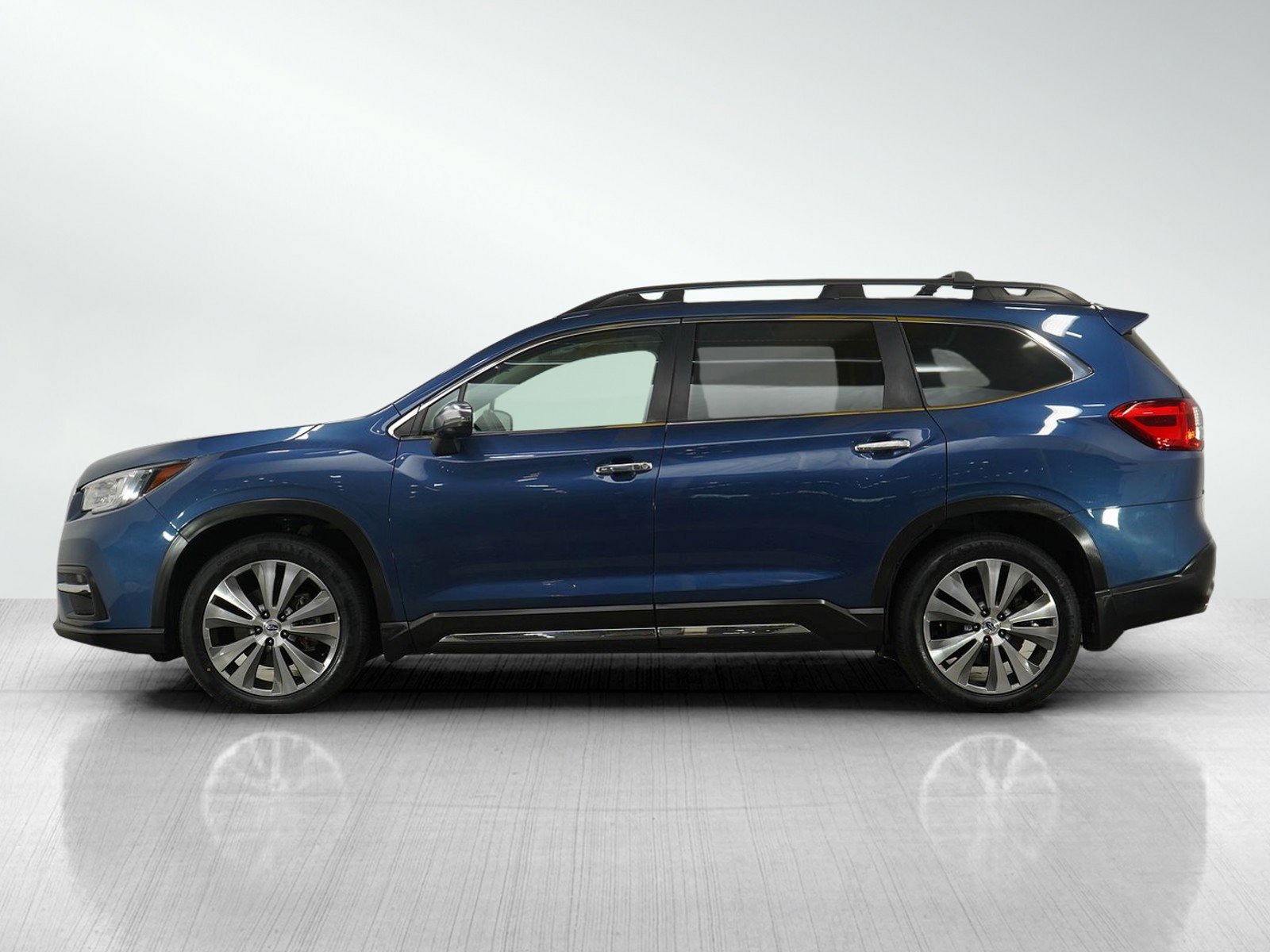 Used 2020 Subaru Ascent Touring with VIN 4S4WMARD0L3408698 for sale in Burnsville, Minnesota