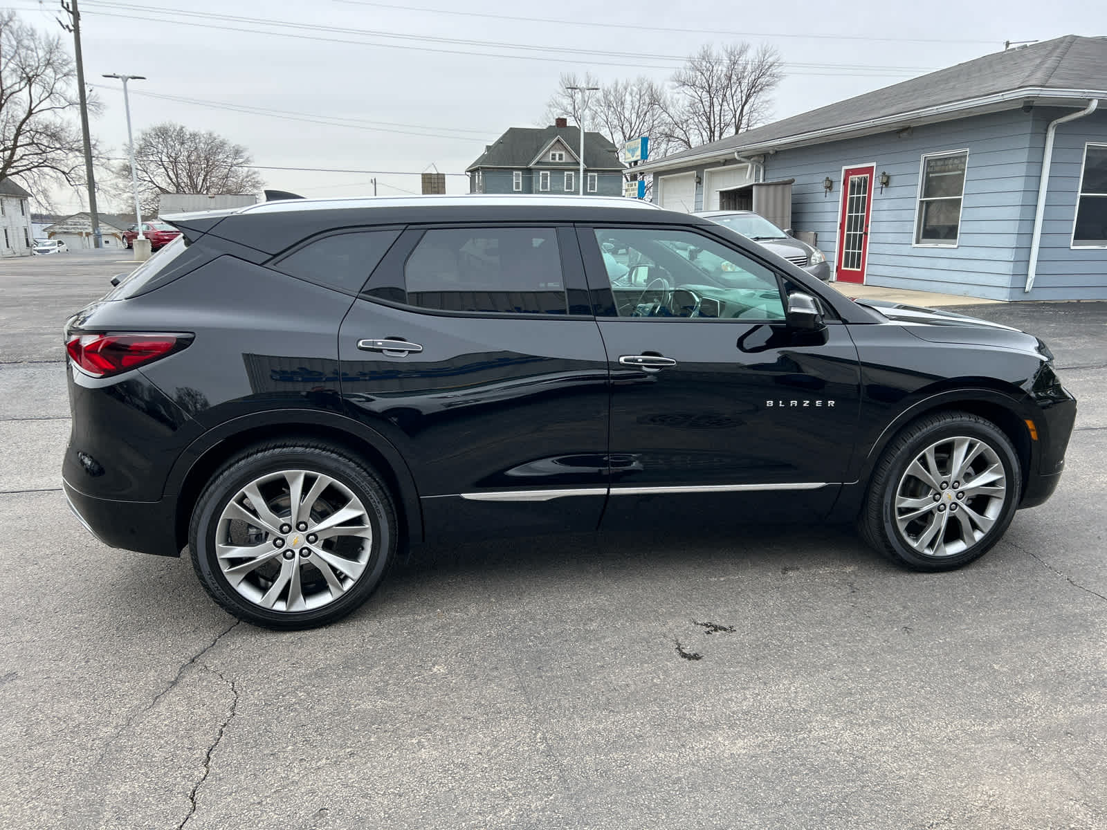 2019 Chevrolet Blazer Premier photo 2