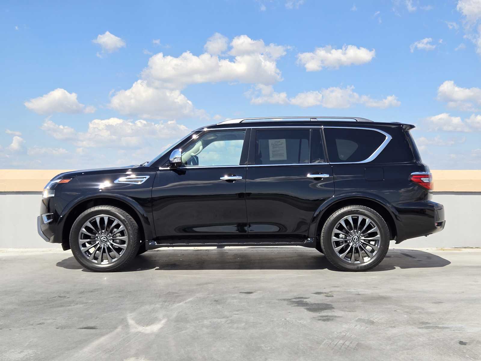 2024 Nissan Armada Platinum photo 4