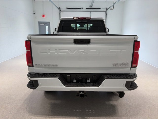 2026 Chevrolet Silverado 2500HD High Country photo 3