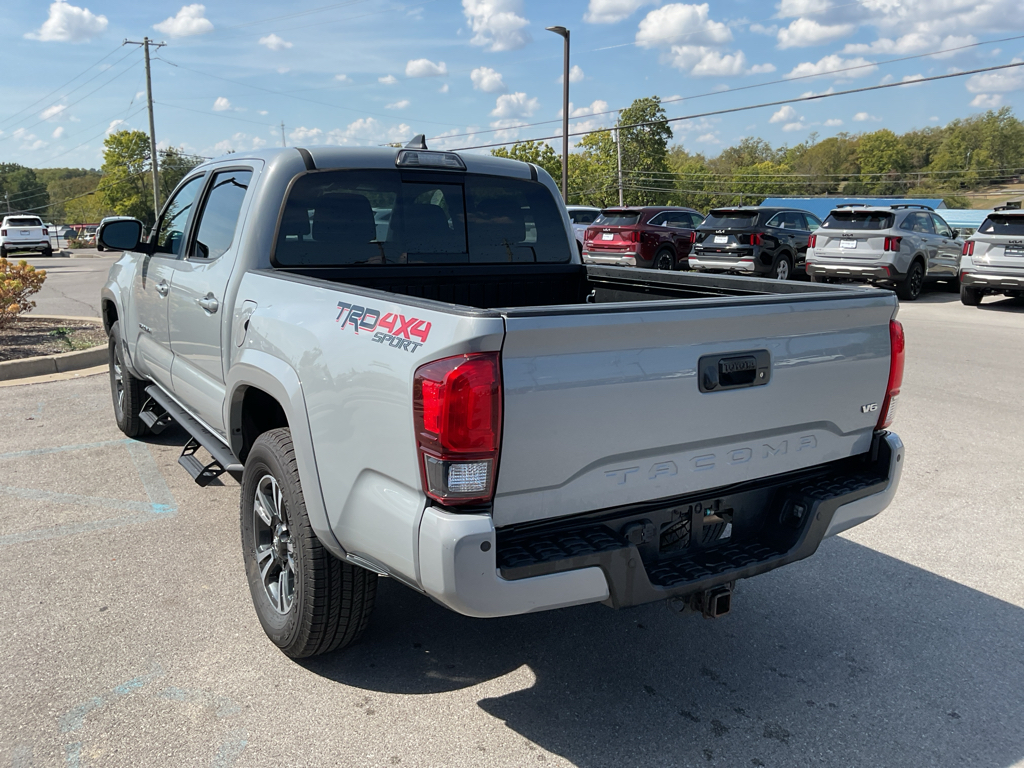 2018 Toyota Tacoma TRD Sport 4x4 Double Cab photo 3