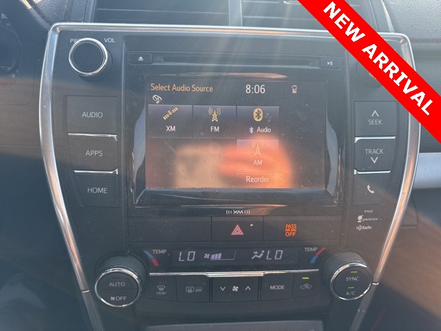 2016 Toyota Camry XSE photo 12