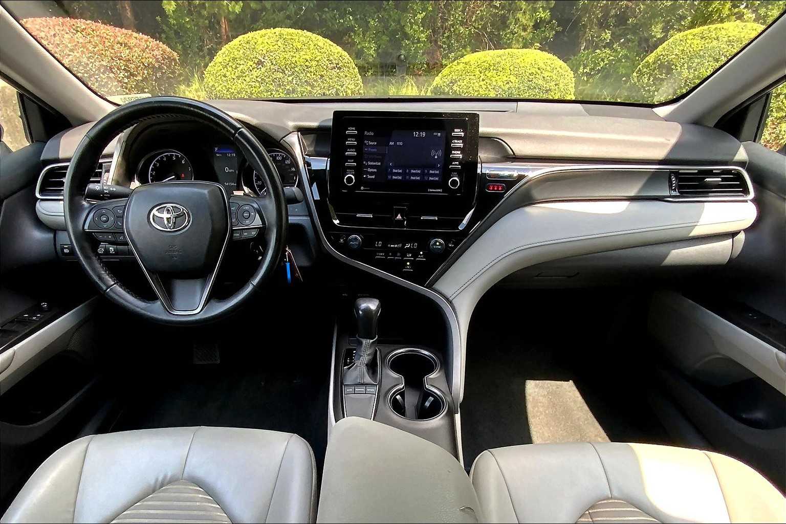 2024 Toyota Camry SE photo 14