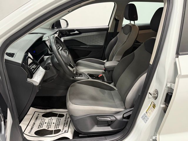2022 Volkswagen Taos S photo 9