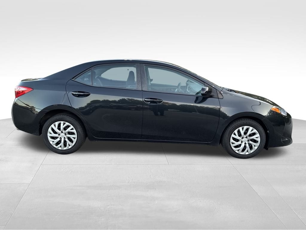 2019 Toyota Corolla L photo 6