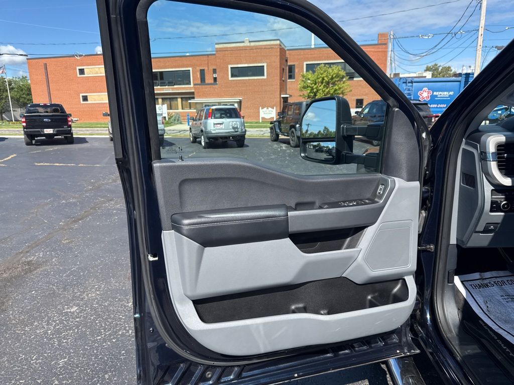 2023 Ford F-250 XLT photo 9