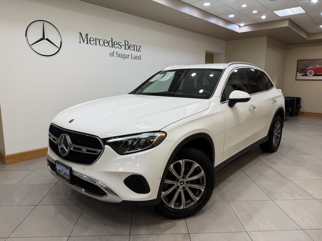 2024 Mercedes-Benz GLC GLC300's photo