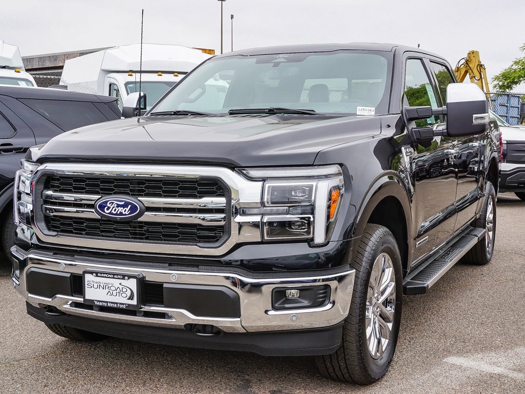 2025 Ford F-150 Lariat photo 3