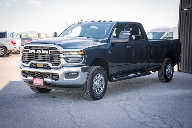 2025 Ram 3500 Tradesman photo 11