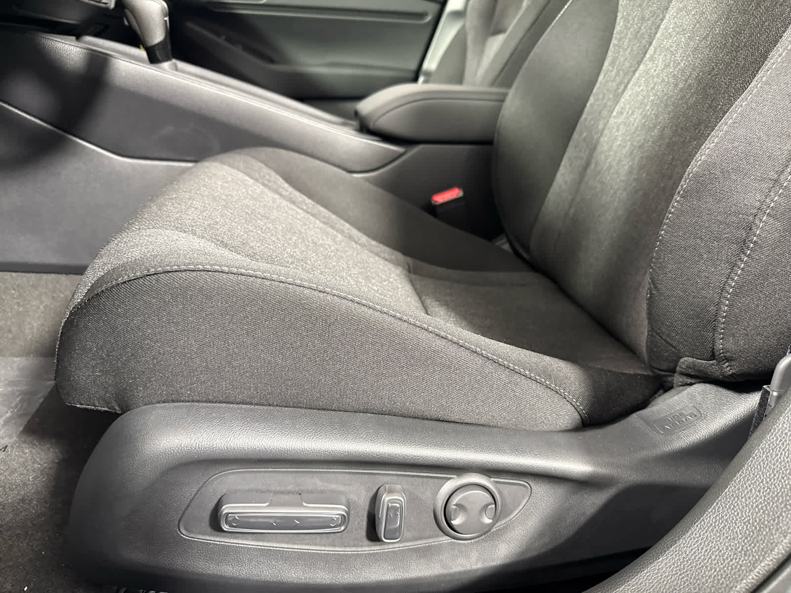2025 Honda Accord 1.5T SE photo 14