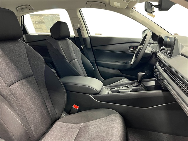 2025 Honda Accord LX photo 27