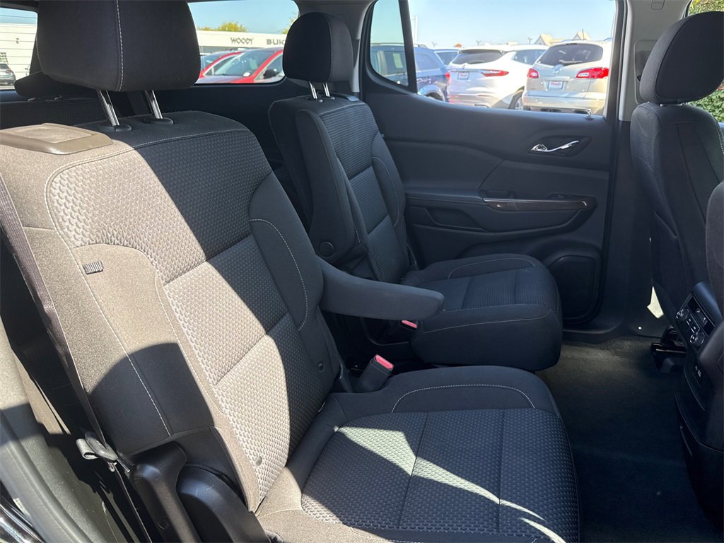 2023 Gmc Acadia SLE photo 33