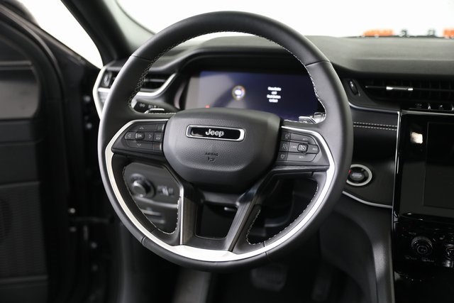 2025 Jeep Grand Cherokee Altitude X photo 3