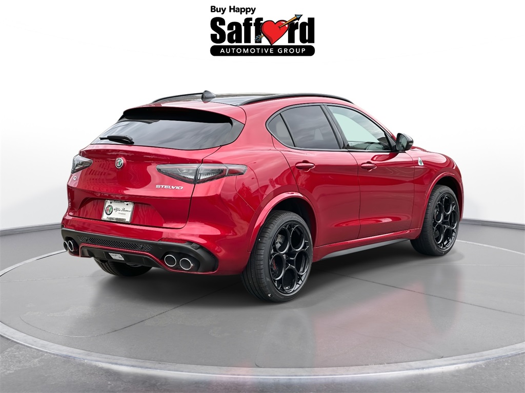 2024 Alfa Romeo Stelvio Quadrifoglio photo 12