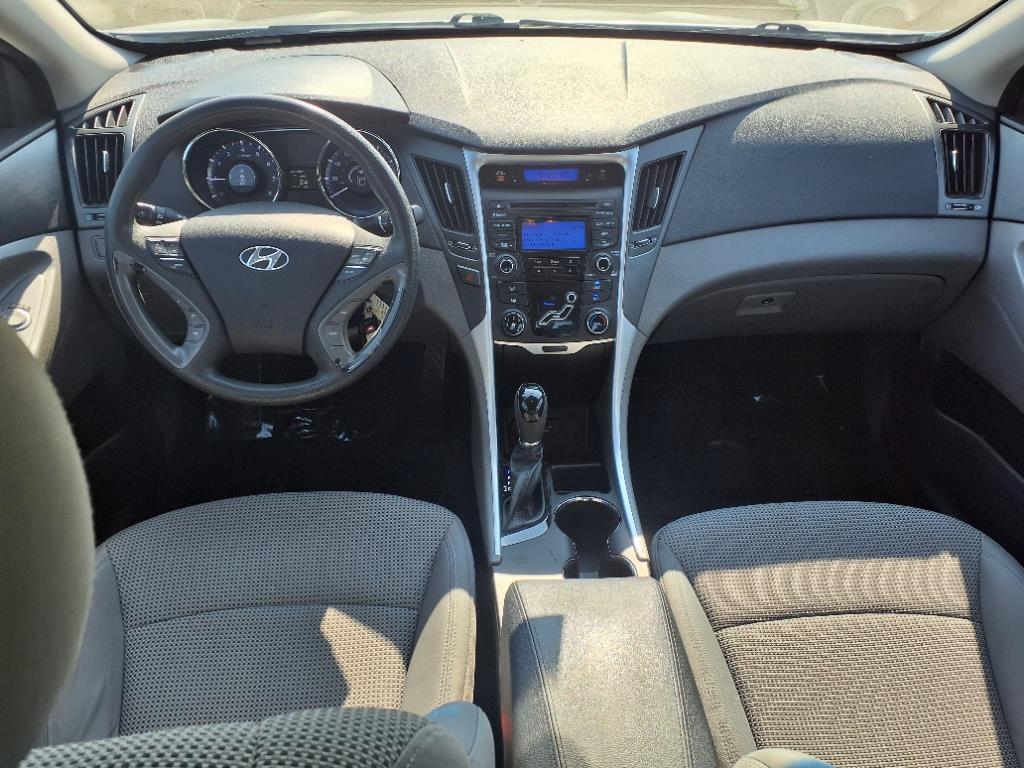 2012 Hyundai Sonata GLS photo 4