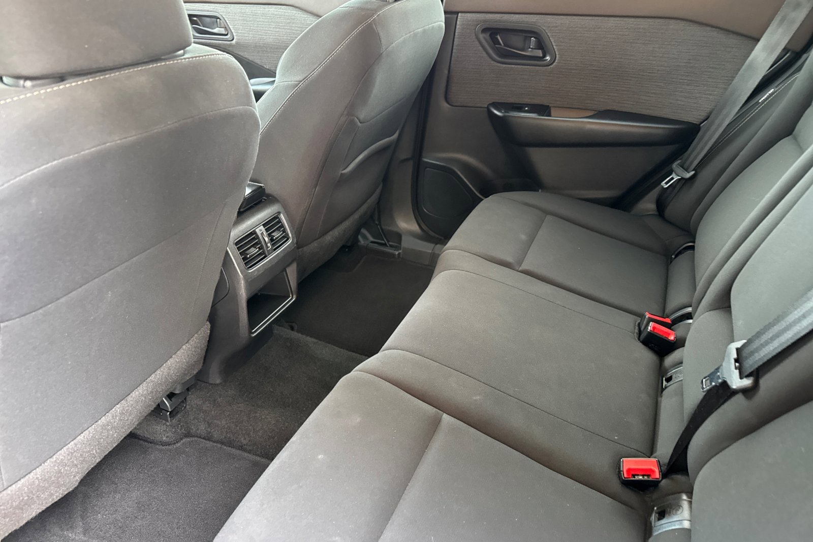 2023 Nissan Rogue S photo 12