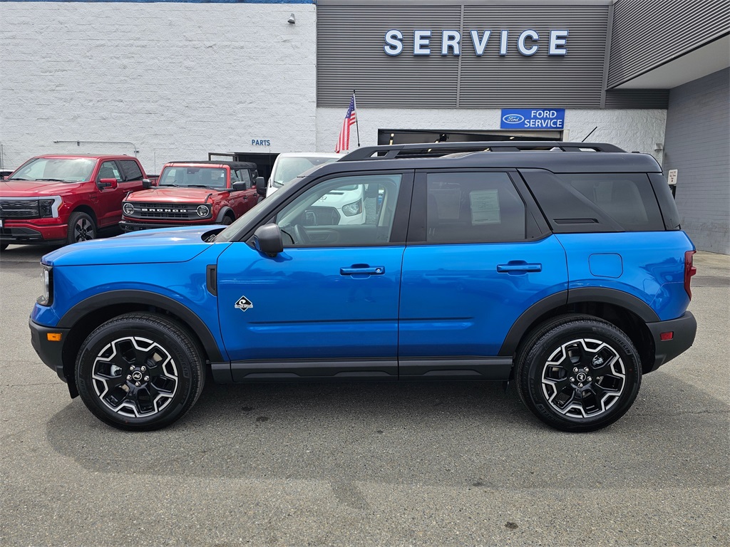 2025 Ford Bronco Sport Outer Banks photo 4