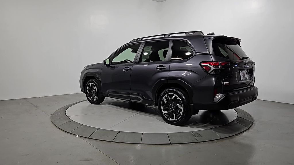 2025 Subaru Forester Limited photo 3