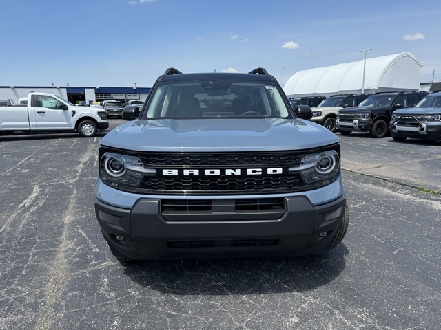 2025 Ford Bronco Sport Outer Banks photo 3