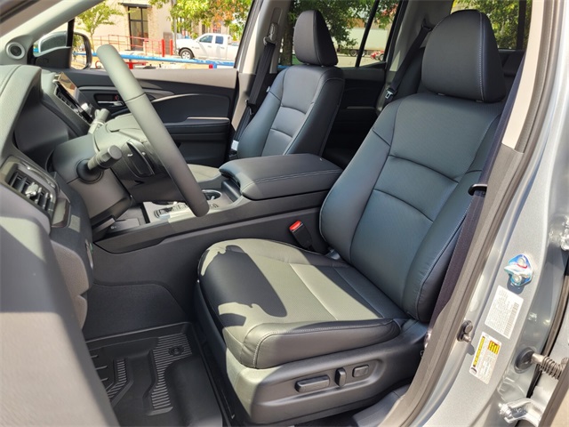 2025 Honda Ridgeline RTL photo 3