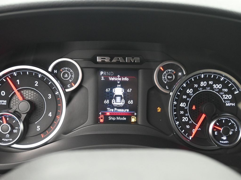 2025 Ram 2500 Big Horn photo 7