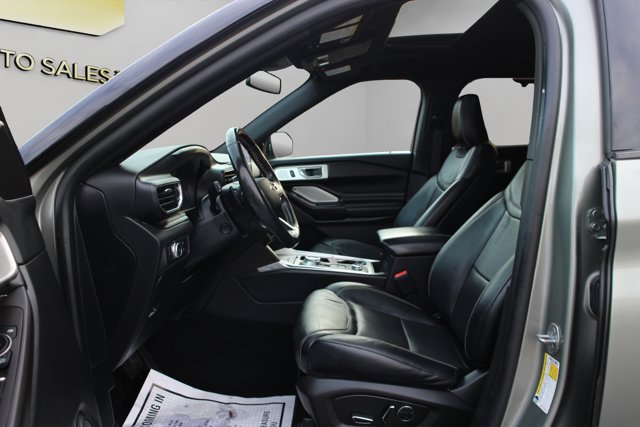 2020 Ford Explorer ST photo 5