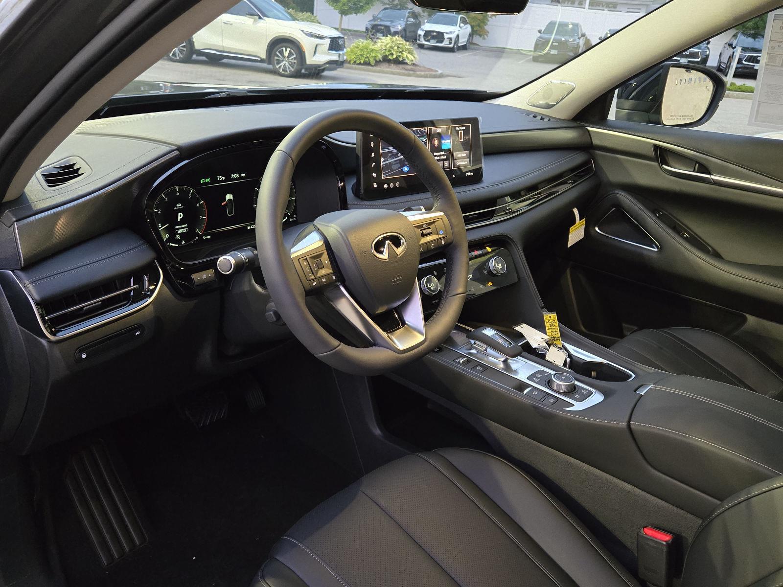 2026 Infiniti QX60 Luxe photo 4