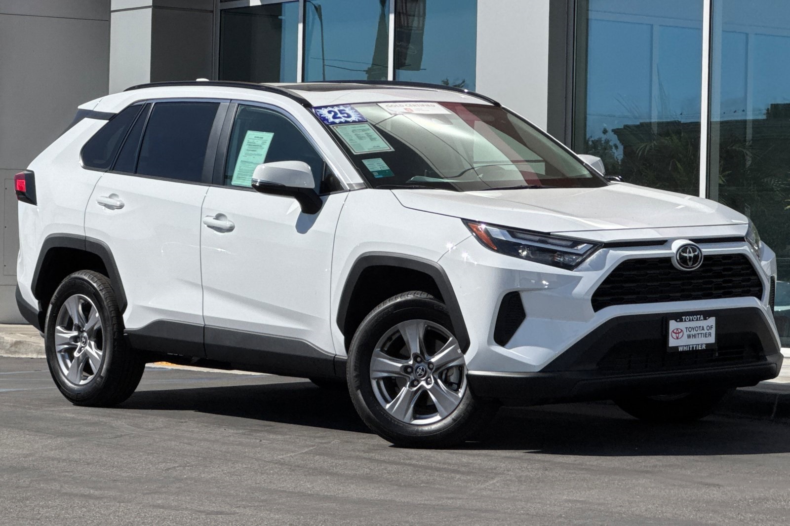 Used 2025 Toyota RAV4 XLE with VIN 2T3W1RFV5SW380045 for sale in Kansas City