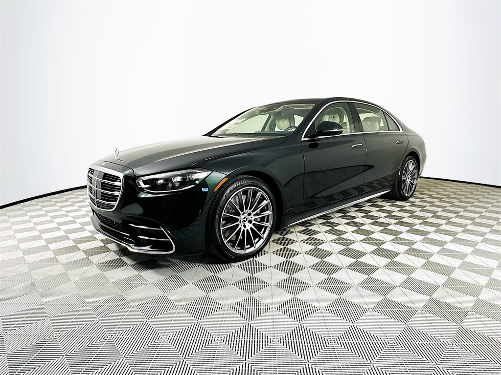 2026 Mercedes Benz S 580 4MATIC photo 3