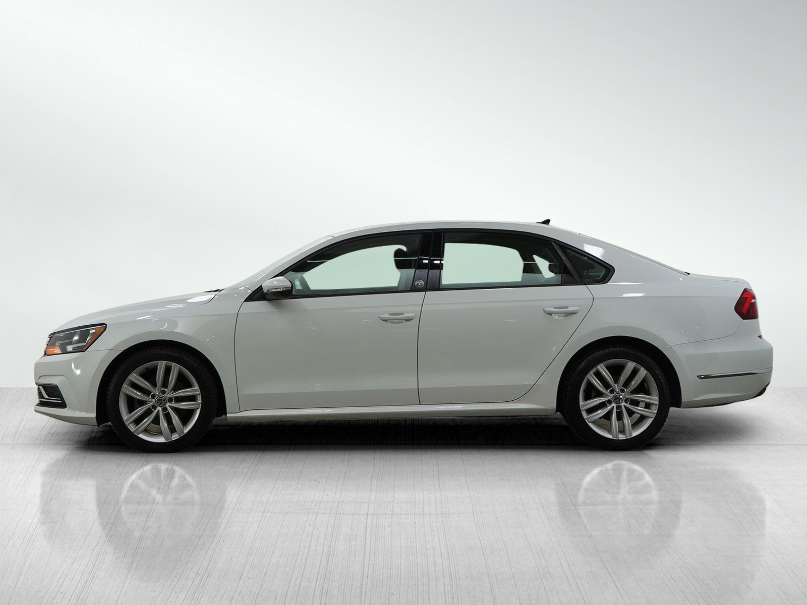 Used 2019 Volkswagen Passat Wolfsburg Edition with VIN 1VWLA7A35KC000361 for sale in South Saint Paul, Minnesota