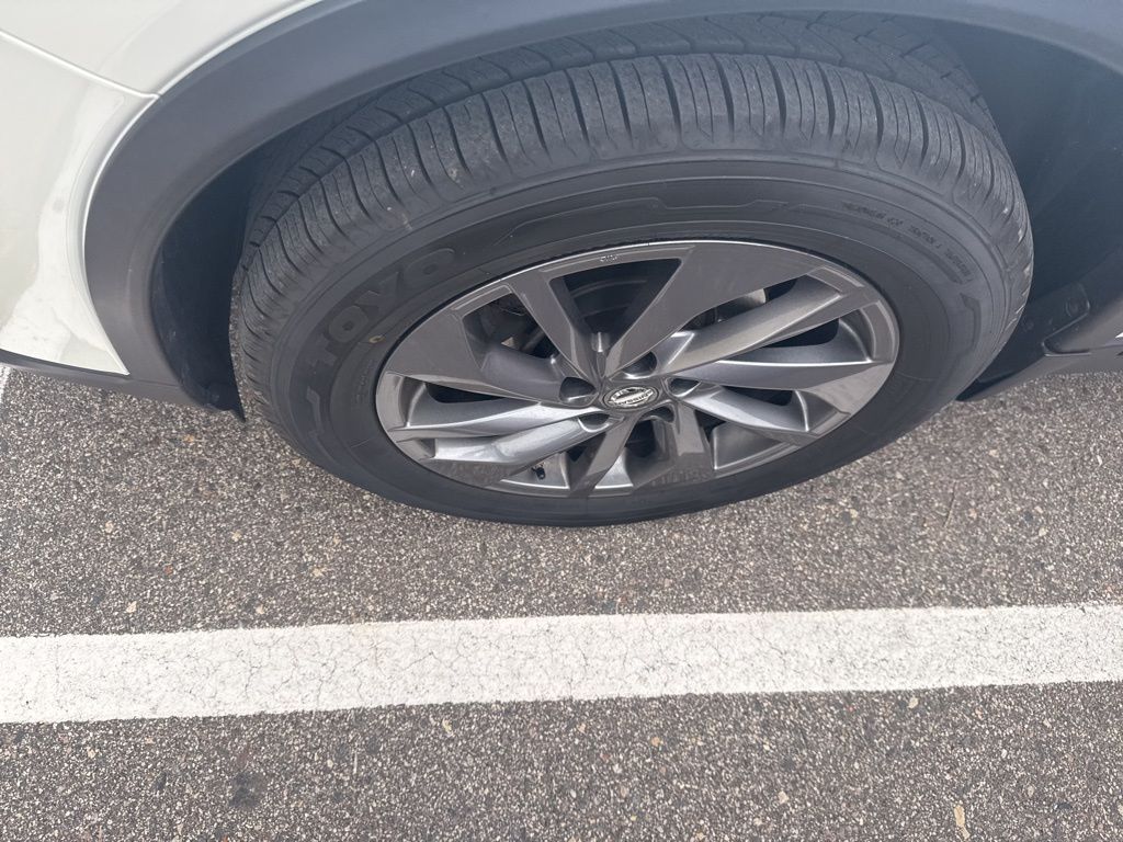 2016 Nissan Rogue SL photo 4