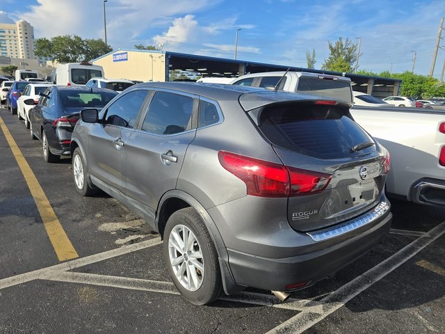 2018 Nissan Rogue Sport S photo 4